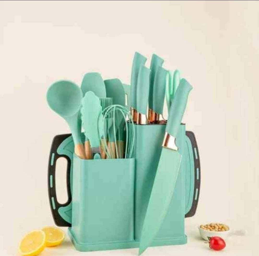 SET DE UTENSILIOS, CUCHILLOS Y TABLA 🥄✂️🔪